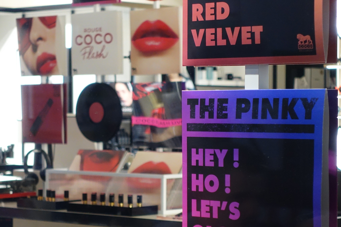 Die doppelte Authentifizierung in Chanels Beauté Boutique:  Vinylschallplatten, die Warenwelt und das Selbst in der Metamoderne” »  Mediendesign DHBW Ravensburg